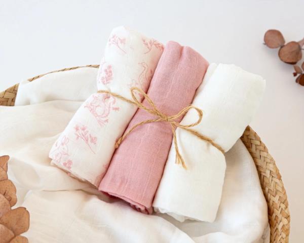 SET DE 3 MUSELINAS ROSA, BLANCO Y ESTAMPADO DE ANIMALITOS 70X70CM