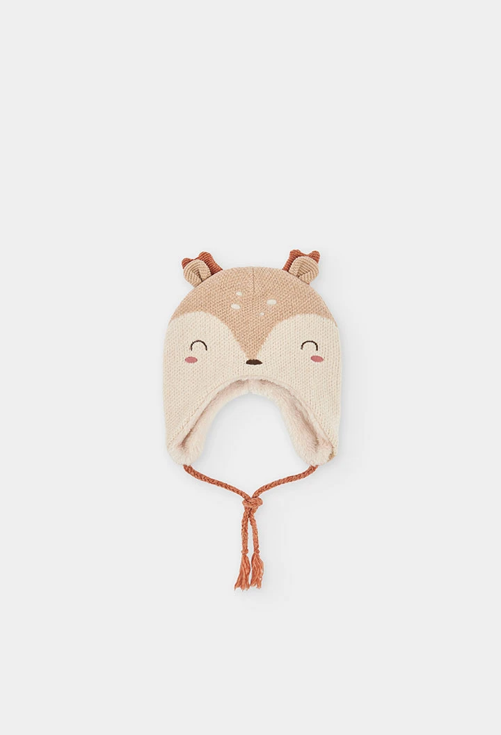 Gorro marrón con diseño de ciervo bebé