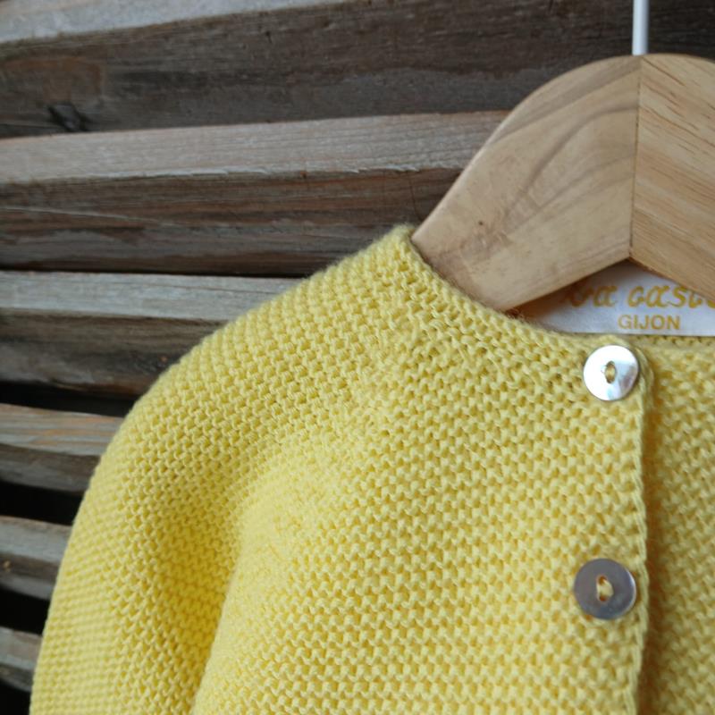 Chaqueta punto corta 